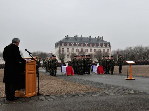 Hommage-2-402e-RA.jpg