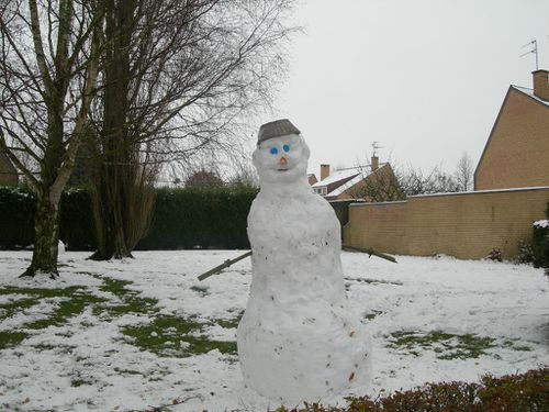 que dit un bonhomme de neige quand il rencontre un autre bonhomme de neige