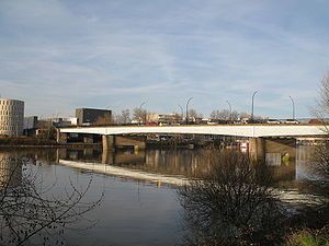 300px-Nantes pont aristide briand-