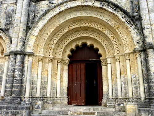6-05-Chalais église St Martial portail1