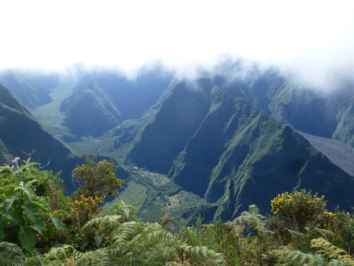 La Réunion-Notre Dame de la Paix-juin 2014-vue vallée