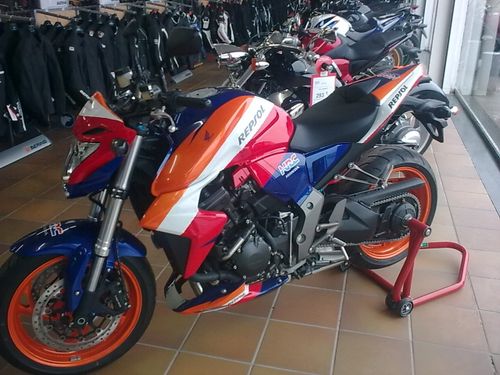 cb1000.jpg