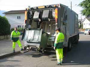 éboueurs camion_poubelle.jpg