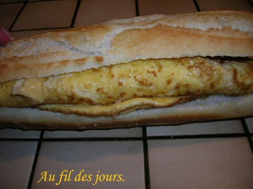 baguette omelette fromage