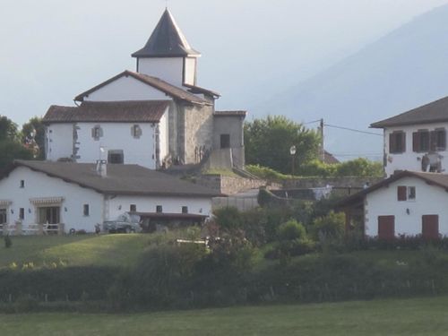 Pays basque français. Vallée de St-Jean Pied de Port17
