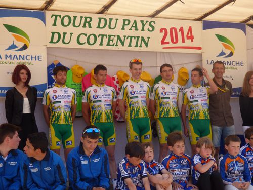 Tour-Cotentin-2014-equipe-VCA.JPG