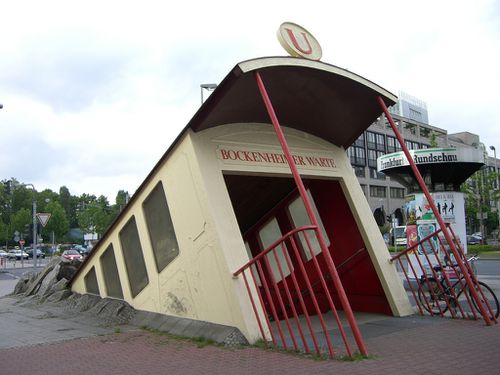 Frankfurt-s-underground-station.jpg