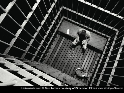 prison.1282468404.jpg