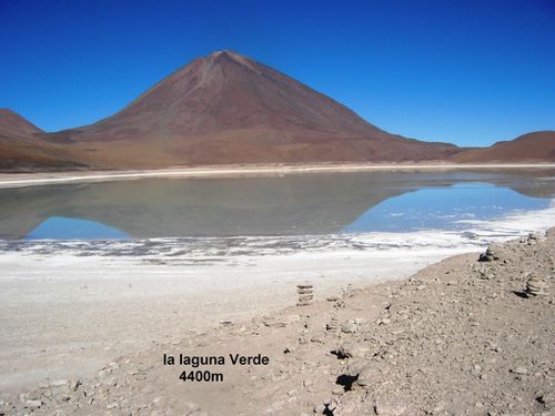 1126- La Laguna verde