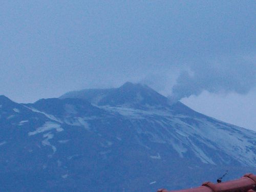 Etna-08.04.10-B.Behncke.jpg