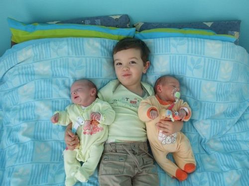 null lucas et ses petites soeurs