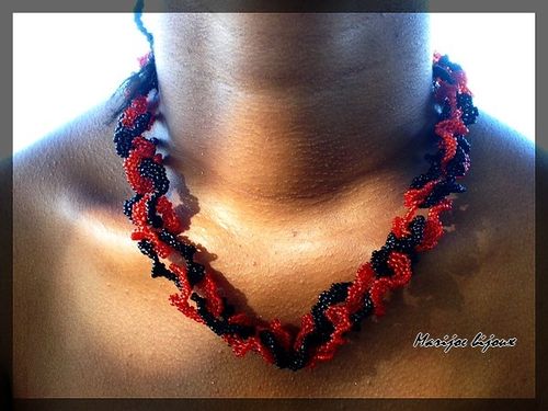 COLLIER PORTE PAR STECY