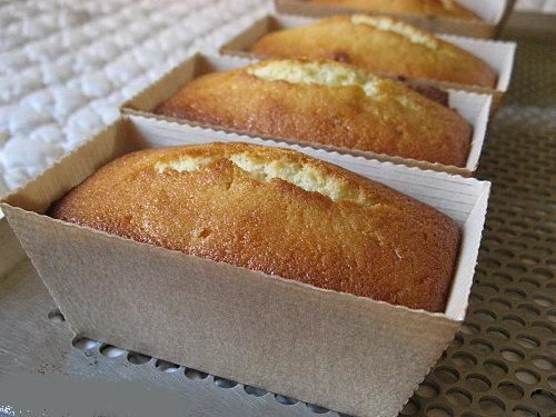 Cakes-individuels-citron-coeur-carambar-cubs