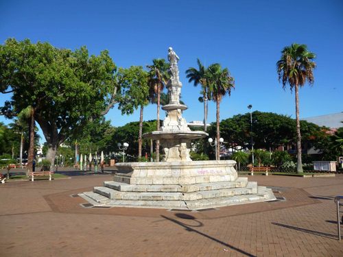 nouméa place des cocotiers