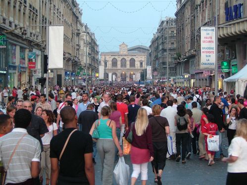 RueFaidherbe - Braderie de Lille 2005 (cliquer sur l'image pour la source)