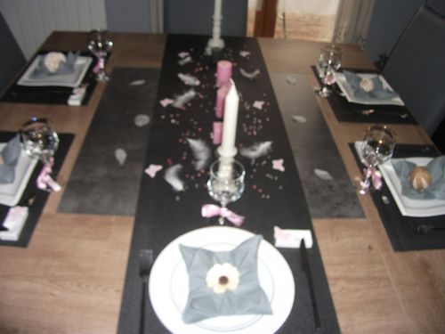 table noire et rose 001