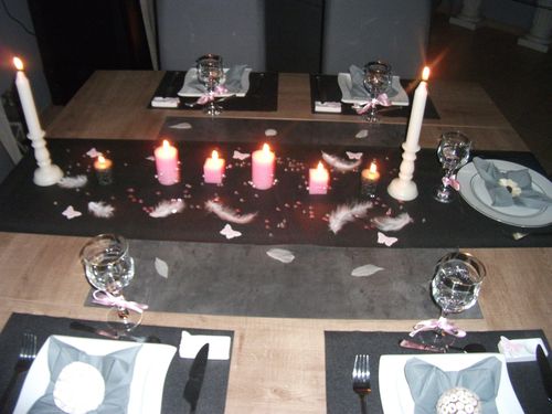 table noire et rose 012