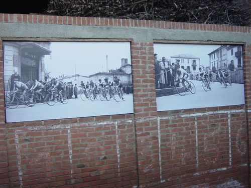 R Castellania photos murales Coppi 11