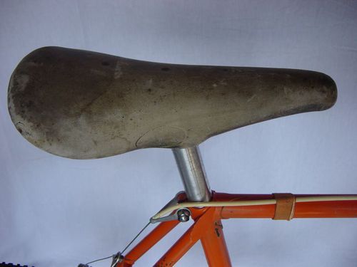 R-selle-moto.jpg