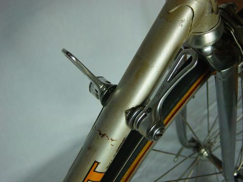 R-leviers-new.jpg