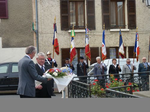 8 mai - cergy village (21)-2