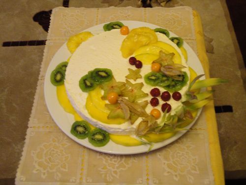 Gateau Mousseux Au Fromage Blanc Et Aux Fruits Exotiques Pour L