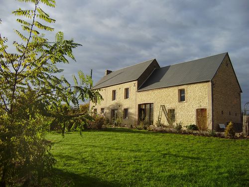 MAISON-ACACIAS.JPG