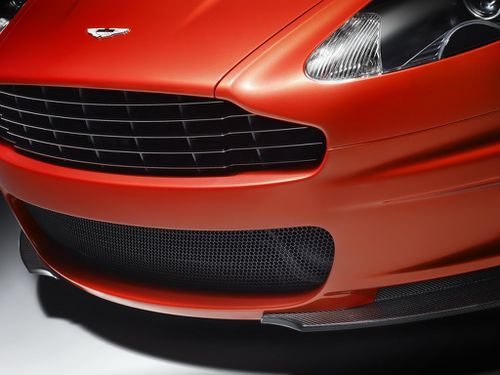 2012-Aston-Martin-DBS-Carbon-front-picture-copia-1