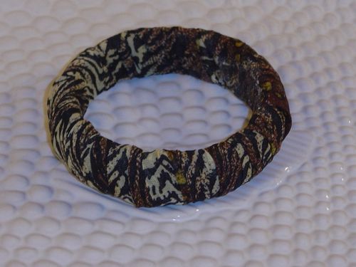 bracelet-ethnique-marron-safari-en-tissu.jpg