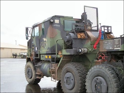 M1070 Heavy Equipment Transporter 14 thumb