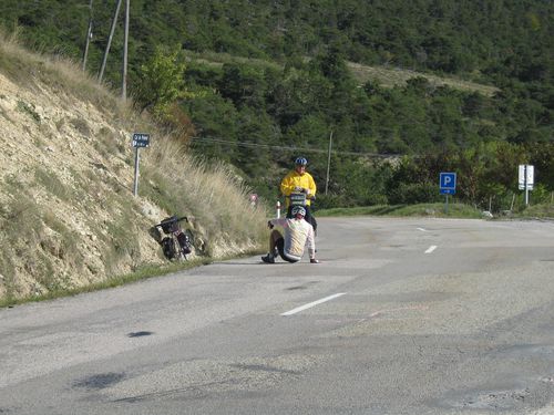 Je cherche le bon angle pour la photo du panneau du col de Prémol