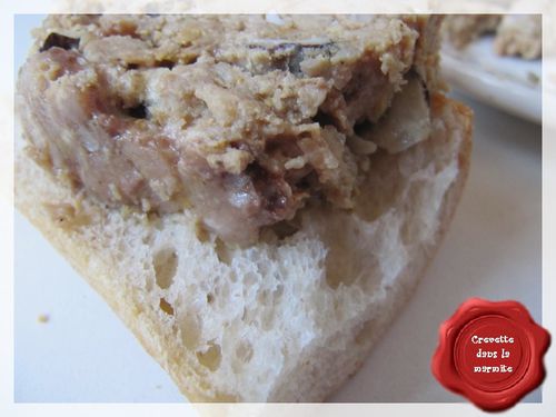 Pâté au porc et aux noisettes7