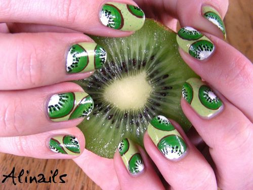 Kiwi slices 1