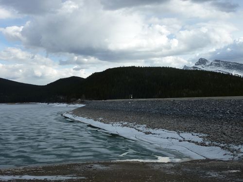 18.05.11 Banff Minnewanka Lake (1)