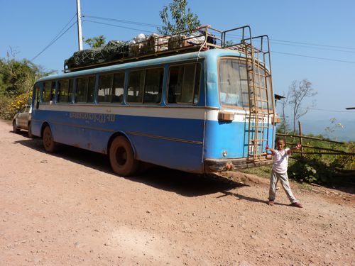 Le bus pour aller a Phongsali