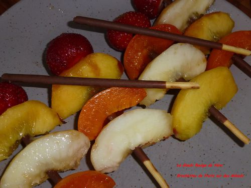 brochettes-de-fruits.JPG