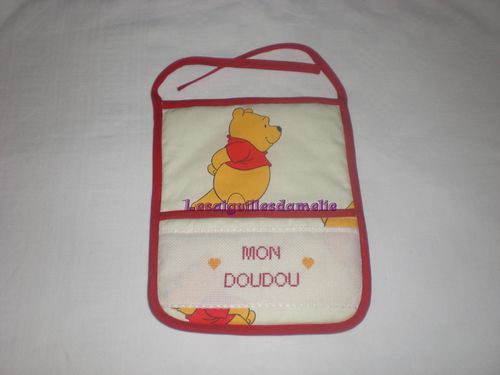 porte-doudou-winnie.JPG