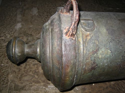 CAÑON 8.2