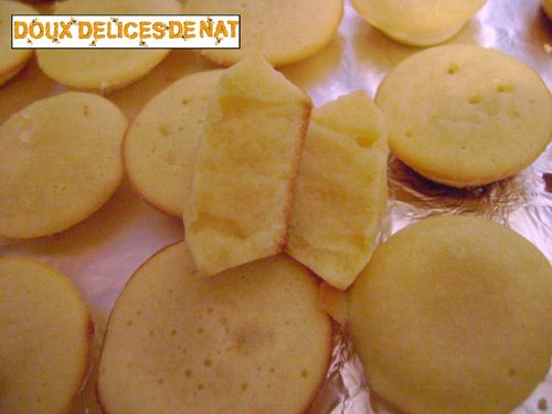 Mini-bouchees-arome-d-amandes-et-rhum Mini-bouchees-arome-d-amandes-et-rhum--2-.JPG