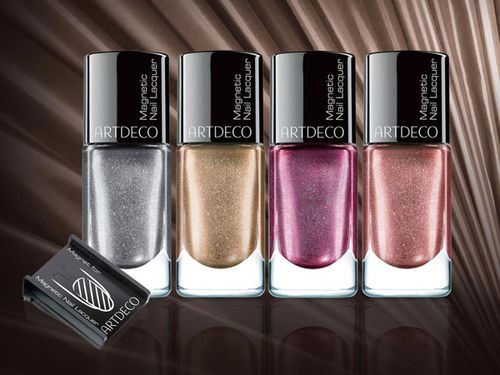Artdeco-Holiday-2012-Glam-Deluxe-Magnetic-Nail-Lacquer.jpg