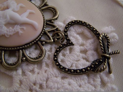 broche3
