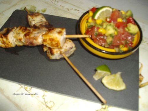 Brochettes d'espadon et sa salsa