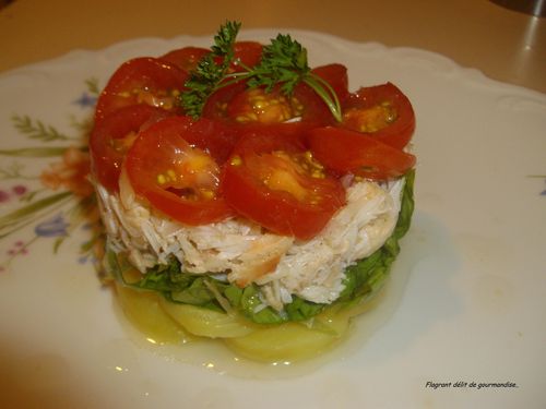 Timbale-de-crabe-sur-salade-de-pompadour-tiede-copie-1.JPG