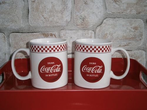 mugs coca