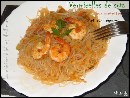 Vermicelles de soja aux crevettes et aux petits légumes