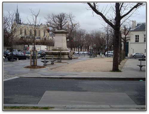 place-de-l-Ile-de-Sein-par-LPLT-copie-1.JPG
