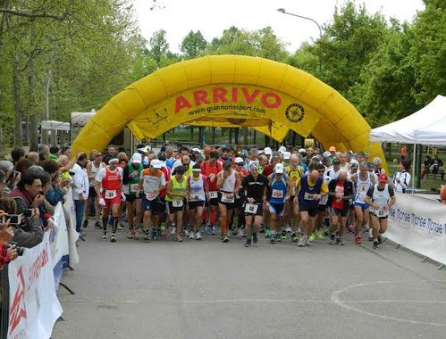 24 ore di Torino (6^ ed.). Ciro di Palma e Ilaria Fossati conducono la 24 ore. Nella 6 ore successi di Fabrizio Colombo e di Francesca Contardi