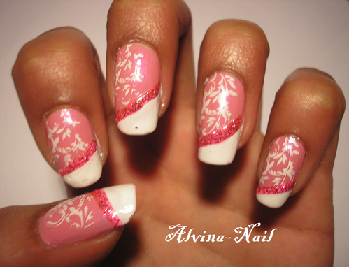 romantique-rose-et-blanc--Alvina-Nail.png