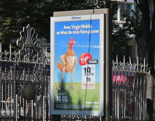 Virgin Mobile affiche poulet plumé