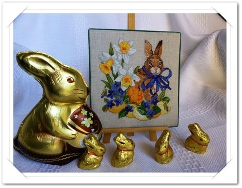 Easter-Bunny-Joyeuses-Paques.jpg